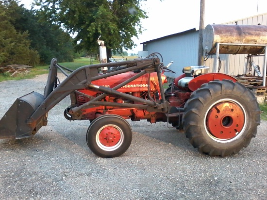 IH Tractor