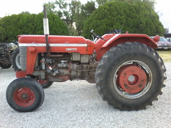 MF Tractor
