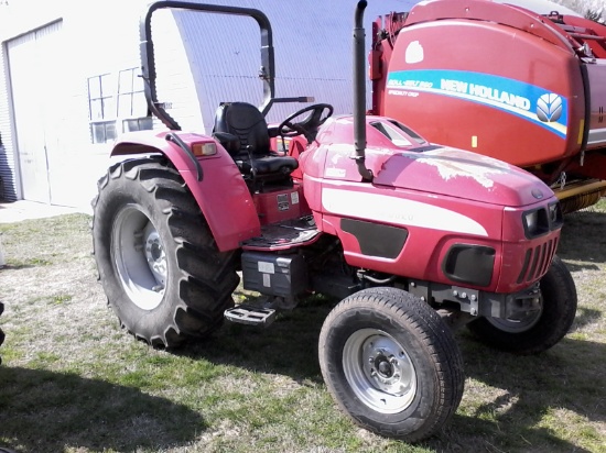 Mahindra Tractor