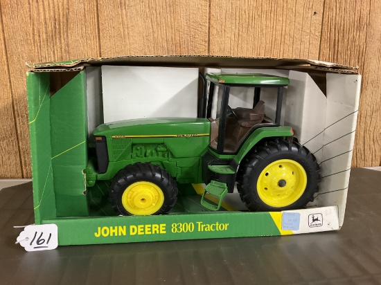 JD 8300 Tractor MFWD