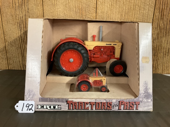 Case 600 Tractors of the Past Set