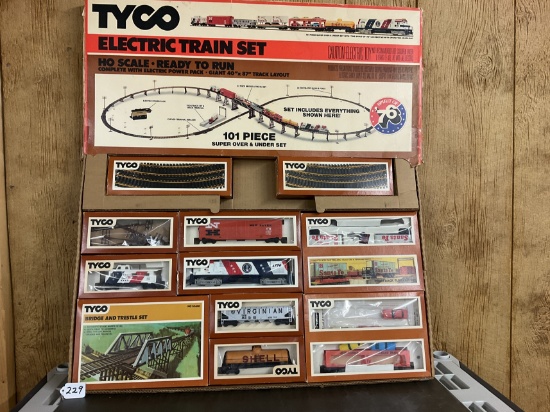 Tyco Train Set