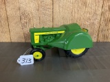 JD 620 Orchard Tractor