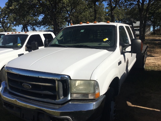 2003 F450 XLT Crew Cab Flatbed