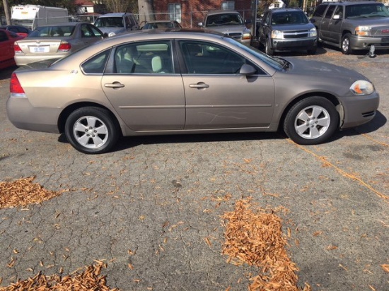 2007 Chevrolet Impala LT 4D Sedan