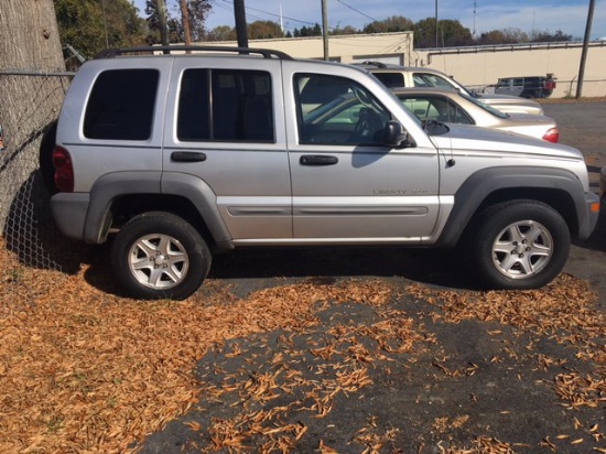 2002 Jeep Liberty Sport 4D SUV RWD