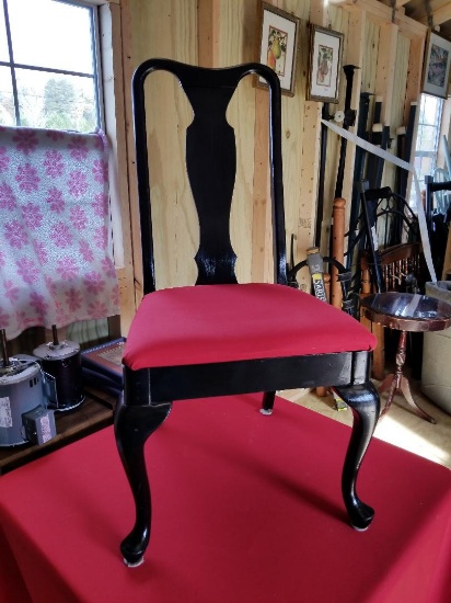 Queen Ann Style Cabriole Leg Chair