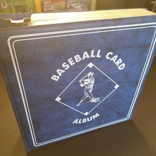 Donruss 1989 Baseball Card Collection in Protective Sheets - in 3" three ring binder