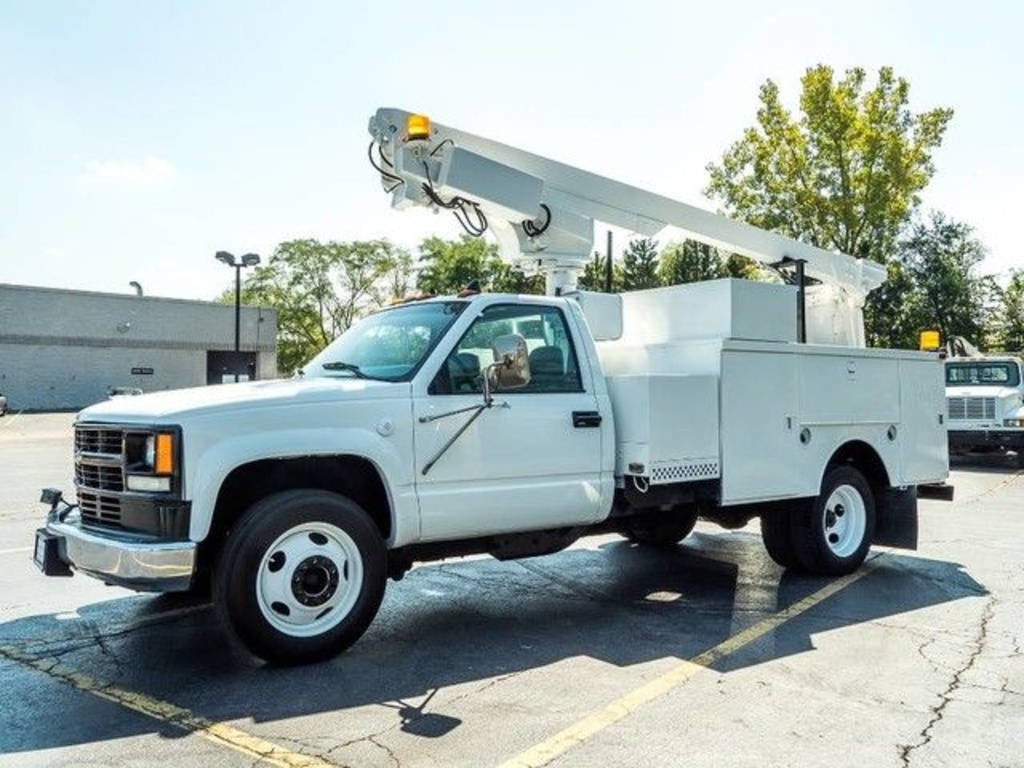 2001 Chevrolet C 3500 HD Equipment **UTILITY BUCKET TRUCK**