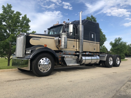 MASSIVE TIMED PETERBILT AND KENWORTH TRUCK AUCTION