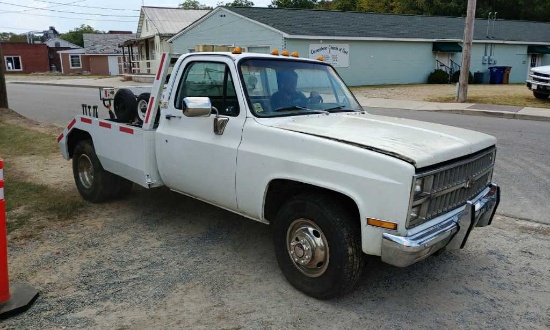 Chevy Wrecker