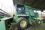 John Deere 7720 Titan II w/925 header