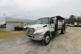 2004 Internationl 4300 Spray support truck