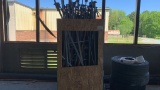Cargo jacks