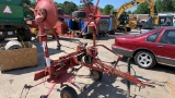 New Holland 163 hay tedder