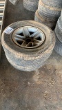 Set of 2 tires and rims