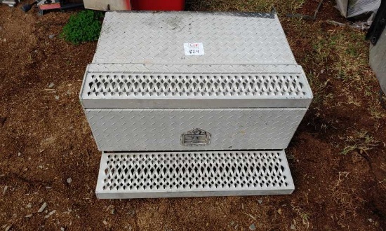 Peterbuilt aluminum side box