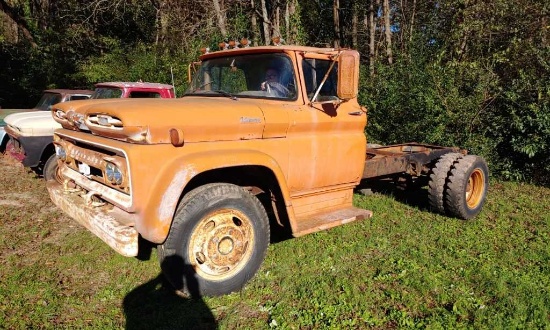 1960 Chevy C60 Viking