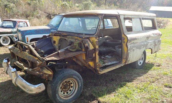 1963 Chevy Suburban No Engine
