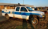 2004 Chevy 2500 HD 4 door service truck