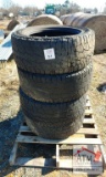 (4) Hankook Dynapro LT305/55R20 tires