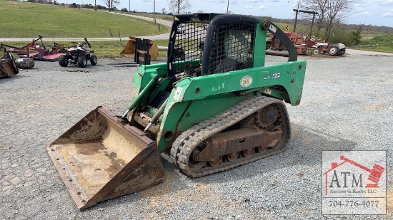 John Deere CT322 Loader