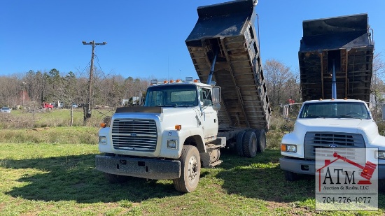 1995 Ford L9000 Dump truck