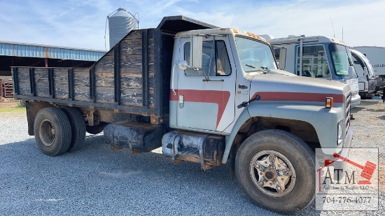 1980 International 1594 Dump Truck