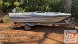 15' Capri Bayliner Boat on Trailer