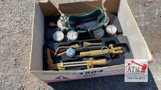 NEW Cutting Torch Set w/ Hoses