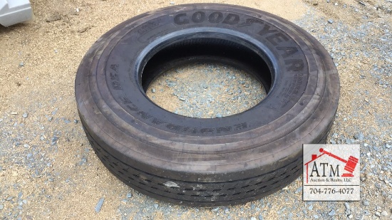 12R22.5 Tire