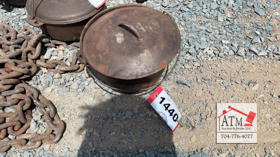Cast Iron Domed Lid Pot