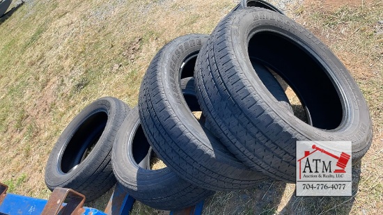 (4) 275/55R20 Tires