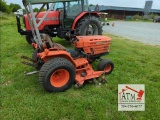 Kubota B7200 HST Tractor w/ Mower