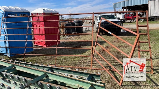 6' x 16" Corral Panel with Gate