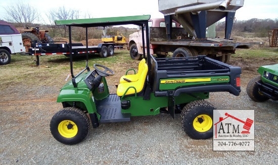 John Deere 4x2 Gator