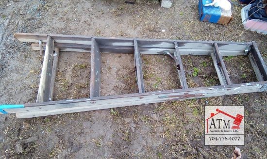 6' Wooden Ladder