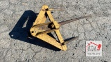 Bucket Mount Hay Spear