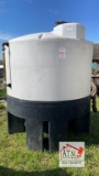 1050 Gal Tank