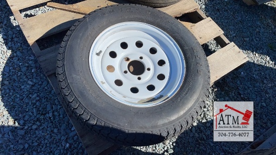 5 Lug 205/75D15 Trailer Tire