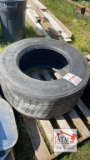 (1) 445/50R22.5 Tire