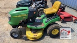 John Deere L118 Riding Mower (Non-Running)