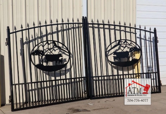 NEW 14' Estate Gate w/ Cattle