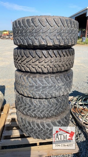 (5) 35x12.50R17 Tires
