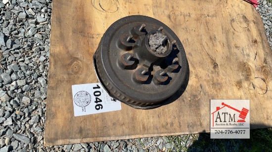 8 Lug Tailer Hub