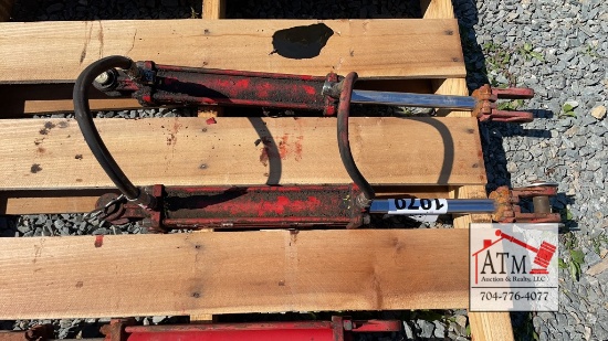 (2) Hydraulic Cylinders