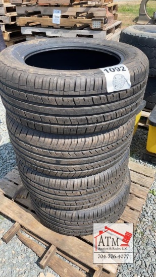 (4) 235/55R17 Tires