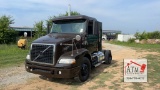 2006 Volvo VNM Day Cab