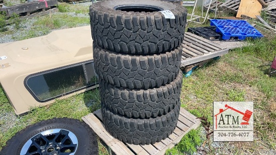 (4) 37/19.5R17 Tires