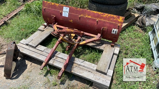 Plow (Farmall Cub)